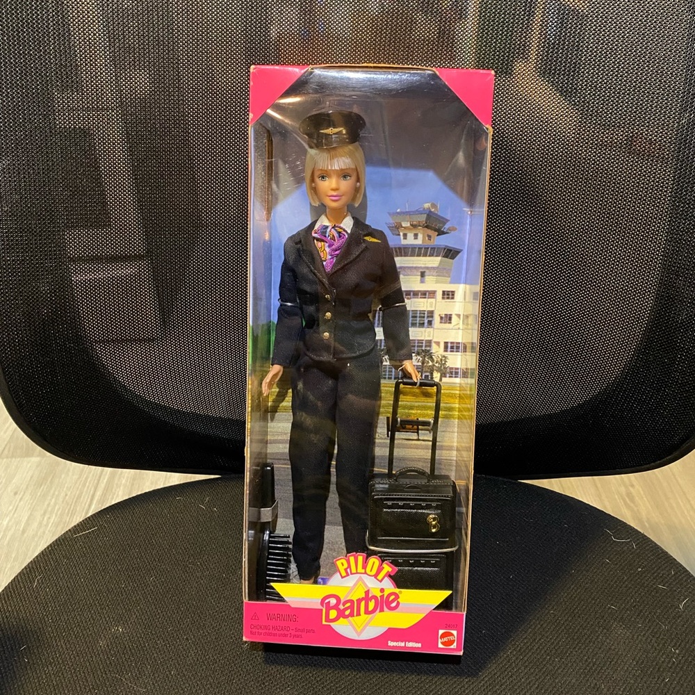Barbie pilot, 1999, brand new in the box